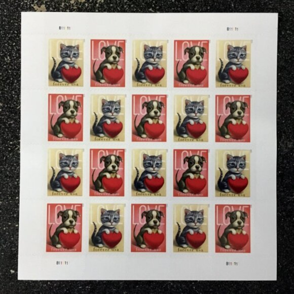 LOVE 2023 Sheet of 1000 USPS Puppy & Kitten US Forever Stamps - Picture 4 of 6